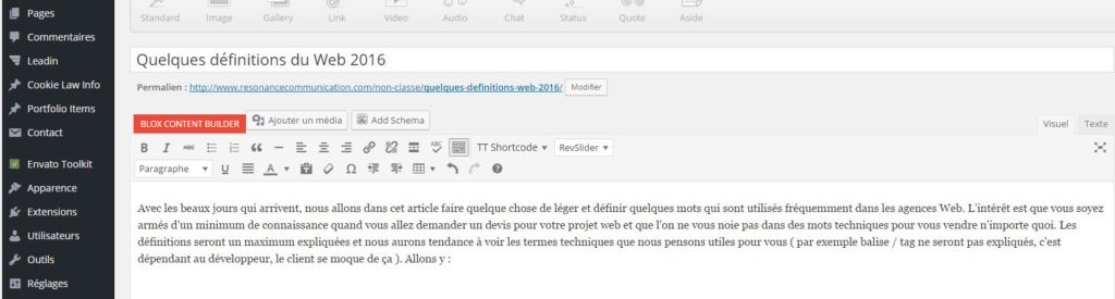 le CMS permet de gérer des pages (onglet à gauche), et d'écrire son contenu comme dans Word (partie centrale)